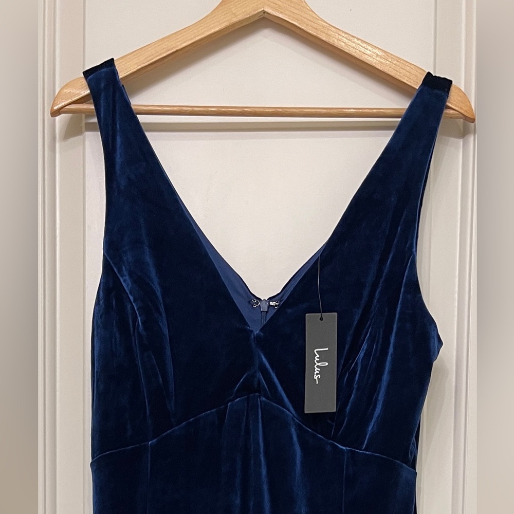 Lulu's Deep Navy Velvet V-Neck Midi Dress - Picture 5 of 5